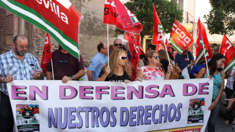 Manifestación de las camareras de piso en el centro de Sevilla /CCOO