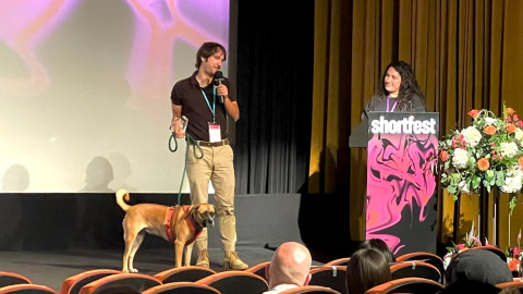 06/2023 - Marc Martínez Jordán en el moment de rebre el premi al millor curtmetratge del Festival Internacional de Cinema de Palm Springs. 06/2023 - Marc Martínez Jordán en el moment de rebre el premi al millor curtmetratge del Festival Internacional de Cinema de Palm Springs.