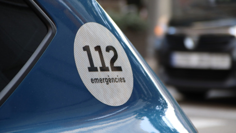 Vehículo de los Mossos con el 112 a la vista, a 5 de mayo de 2023, en Barcelona. Vehículo de los Mossos con el 112 a la vista, a 5 de mayo de 2023, en Barcelona.