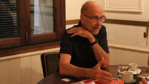 El filósofo estadounidense David Schweickart, durante la entrevista /Carmen Madorrán El filósofo estadounidense David Schweickart, durante la entrevista /Carmen Madorrán