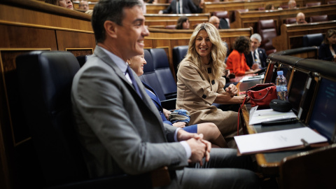 El presidente del Gobierno, Pedro Sánchez y la vicepresidenta segunda y ministra de Trabajo y Economía Social, Yolanda Díaz, durante una sesión de control al Gobierno El presidente del Gobierno, Pedro Sánchez y la vicepresidenta segunda y ministra de Trabajo y Economía Social, Yolanda Díaz, durante una sesión de control al Gobierno