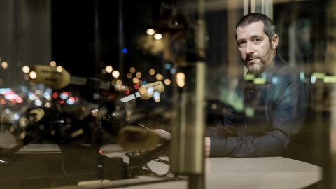 Carles Porta fotografiat a l'estudi de Catalunya Ràsio on ha fet popular el programa 'Crims'. Carles Porta fotografiat a l'estudi de Catalunya Ràsio on ha fet popular el programa 'Crims'.