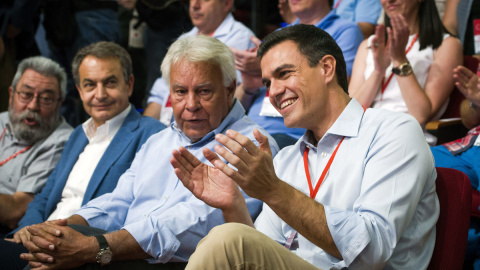 Pedro Sánchez con Felipe González y Zapatero Pedro Sánchez con Felipe González y Zapatero