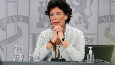 La exministra de Educación, Isabel Celaá, durante una rueda de prensa, a 19 de mayo de 2021. La exministra de Educación, Isabel Celaá, durante una rueda de prensa, a 19 de mayo de 2021.