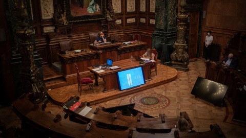 Vista general de un Pleno del Ayuntamiento de Barcelona, con la intervención de la alcaldesa, Ada Colau. E.P./David Zorrakino Vista general de un Pleno del Ayuntamiento de Barcelona, con la intervención de la alcaldesa, Ada Colau. E.P./David Zorrakino