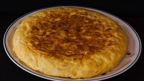 Una tortilla de patata, en una imagen de archivo Una tortilla de patata, en una imagen de archivo