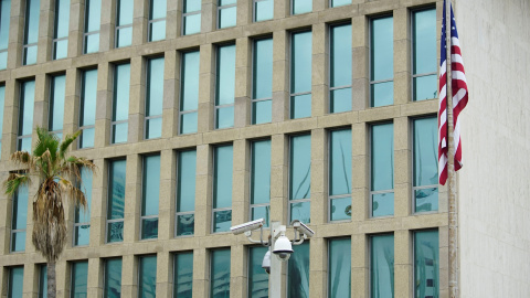 La fachada del edificio de la Embajada de EEUU en La abana. REUTERS/Alexandre Meneghini La fachada del edificio de la Embajada de EEUU en La abana. REUTERS/Alexandre Meneghini
