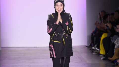 07/02/2019 - La diseñadora Dian Pelangi camina por la pasarela de las colecciones Indonesian Diversity FW19, en la New York Fasion Week, a 7 de febrero de 2019.