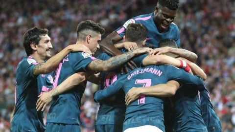 Los jugadores del Atlético de Madrid celebran uno de sus goles. | EFE Los jugadores del Atlético de Madrid celebran uno de sus goles. | EFE