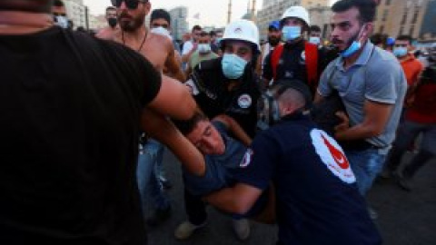 Decenas de heridos en las protestas durante el primer aniversario de la explosión en Beirut Decenas de heridos en las protestas durante el primer aniversario de la explosión en Beirut