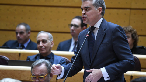 Vicente Azpitarte en un pleno en el Senado este martes.- FERNÁNDO SÁNCHEZ (EUROPA PRESS) Vicente Azpitarte en un pleno en el Senado este martes.- FERNÁNDO SÁNCHEZ (EUROPA PRESS)