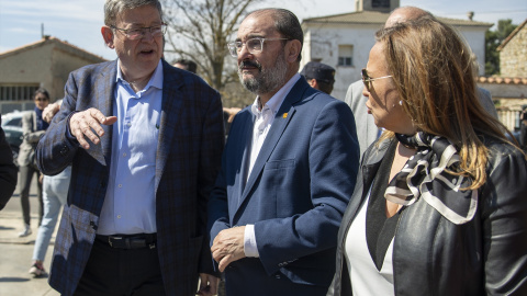 25/03/2023. Ximo Puig y Javier Lambán, durante su visita al centro de mando en el incendio forestal, a 25 de marzo de 2023, en Barracas. 25/03/2023. Ximo Puig y Javier Lambán, durante su visita al centro de mando en el incendio forestal, a 25 de marzo de 2023, en Barracas.