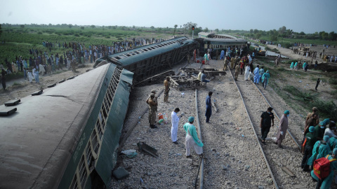 Accidente de tren en Pakistán. Accidente de tren en Pakistán.