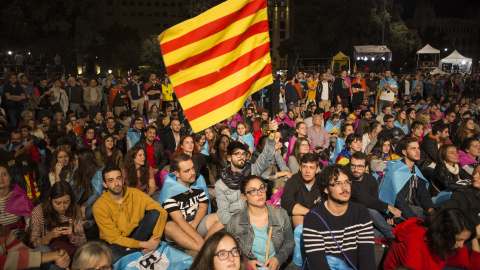 El 90% de los catalanes vota 'Sí' a la independencia, en una jornada que culmina con 844 heridos. /JAIRO VARGAS El 90% de los catalanes vota 'Sí' a la independencia, en una jornada que culmina con 844 heridos. /JAIRO VARGAS