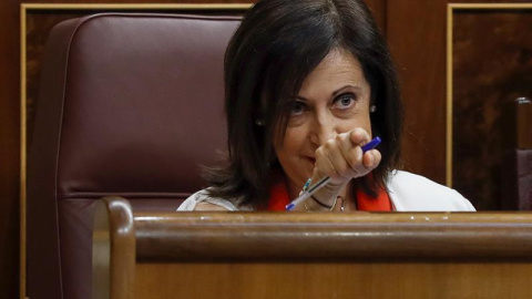 La portavoz socialista, Margarita Robles, durante su intervención en la sesión de control al Gobierno, esta mañana en el Congreso de los Diputados. EFE/ Emilio Naranjo La portavoz socialista, Margarita Robles, durante su intervención en la sesión de control al Gobierno, esta mañana en el Congreso de los Diputados. EFE/ Emilio Naranjo