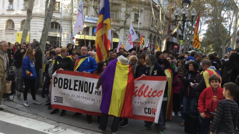Manifestants a la Rambla del Poblenou de Barcelona, convocats pel CDR local, abans de marxar fins a la manifestació Manifestants a la Rambla del Poblenou de Barcelona, convocats pel CDR local, abans de marxar fins a la manifestació