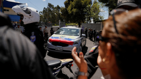 El cuerpo de Villavicencio fue trasladado a Quito, capital del país El cuerpo de Villavicencio fue trasladado a Quito, capital del país