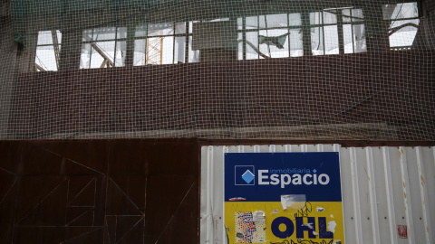 La entrada de una obra de OHL en Madrid. REUTERS La entrada de una obra de OHL en Madrid. REUTERS