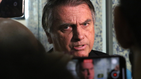 El expresidente de Brasil Jair Bolsonaro tras una comparecencia ante el Tribunal Supremo, en Río de Janeiro, a 29 de junio de 2023. El expresidente de Brasil Jair Bolsonaro tras una comparecencia ante el Tribunal Supremo, en Río de Janeiro, a 29 de junio de 2023.