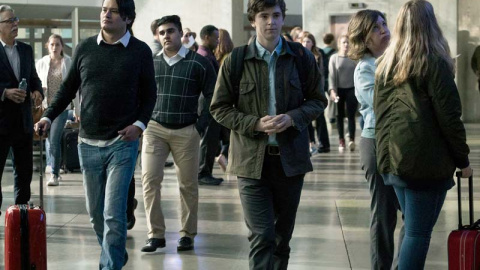 Freddie Highmore es Shaun Highmore, 'The good doctor'. Freddie Highmore es Shaun Highmore, 'The good doctor'.