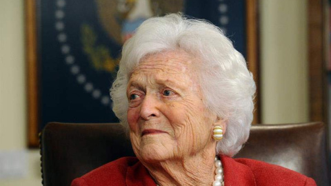 Fotografía de archivo fechada el 29 de marzo de 2018 muestra a la ex primera dama Barbara Bush. (LARRY W. SMITH | EFE) Fotografía de archivo fechada el 29 de marzo de 2018 muestra a la ex primera dama Barbara Bush. (LARRY W. SMITH | EFE)