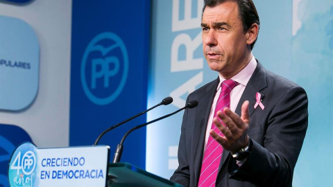 Fernando Martínez-Maillo, coordinador general del PP, durante una rueda de prensa en la calle Génova. /EFE Fernando Martínez-Maillo, coordinador general del PP, durante una rueda de prensa en la calle Génova. /EFE