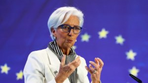 Lagarde gana 444.984 euros en 2023 como presidenta del BCE, un 4% más Lagarde gana 444.984 euros en 2023 como presidenta del BCE, un 4% más
