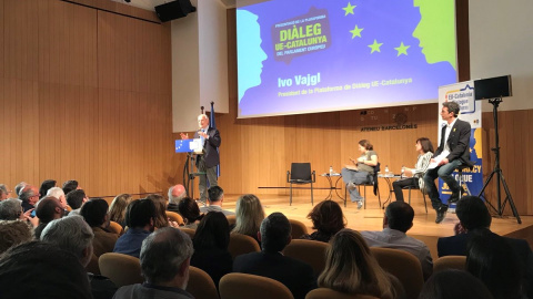 Presentació de la plataforma "Diàleg UE-Catalunya" a l'Ateneu Barcelonès Presentació de la plataforma "Diàleg UE-Catalunya" a l'Ateneu Barcelonès