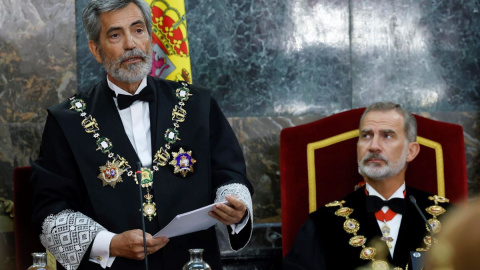 El presidente del Tribunal Supremo, Carlos Lesmes, ante el rey Felipe, interviene en el acto de apertura del Año Judicial en la sede del Tribunal, en Madrid, a 7 de septiembre de 2022. El presidente del Tribunal Supremo, Carlos Lesmes, ante el rey Felipe, interviene en el acto de apertura del Año Judicial en la sede del Tribunal, en Madrid, a 7 de septiembre de 2022.
