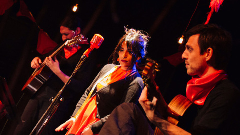 Ana Tijoux, en la promoción de Roja y Negro Ana Tijoux, en la promoción de Roja y Negro