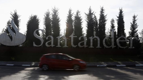 Entrada de la sede corporativa del Banco Santander en Boadilla del Monte (Madrid). REUTERS Entrada de la sede corporativa del Banco Santander en Boadilla del Monte (Madrid). REUTERS