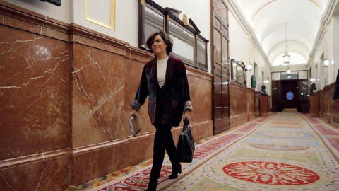 La vicepresidenta del Gobierno, Soraya Sáenz de Santamaría, a su llegada al Congreso. | JUAN CARLOS HIDALGO (EFE) La vicepresidenta del Gobierno, Soraya Sáenz de Santamaría, a su llegada al Congreso. | JUAN CARLOS HIDALGO (EFE)