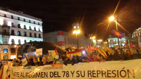 Más de mil personas se concentran en Madrid a favor del derecho a decidir. Más de mil personas se concentran en Madrid a favor del derecho a decidir.