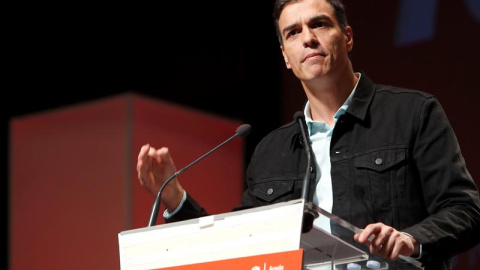El secretario general del PSOE, Pedro Sánchez, ha defendido hoy que la Justicia actúe en un Estado democrático, pero ha reivindicado que "la única solución" al "problema" de Cataluña se encuentra en la vía "política" y no en la penal. En estos té El secretario general del PSOE, Pedro Sánchez, ha defendido hoy que la Justicia actúe en un Estado democrático, pero ha reivindicado que "la única solución" al "problema" de Cataluña se encuentra en la vía "política" y no en la penal. En estos té