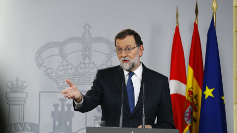 El presidente del Gobierno, Mariano Rajoy, durante la rueda de prensa conjunta que ha ofrecido en el Palacio de la Moncloa, junto al primer ministro turco, Binali Yildirim. EFE/J.P.Gandul El presidente del Gobierno, Mariano Rajoy, durante la rueda de prensa conjunta que ha ofrecido en el Palacio de la Moncloa, junto al primer ministro turco, Binali Yildirim. EFE/J.P.Gandul