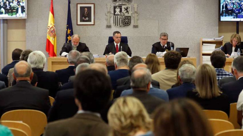 El tribunal del juicio en la Audiencia Nacional a la primera época de la Trama Gürtel. EFE El tribunal del juicio en la Audiencia Nacional a la primera época de la Trama Gürtel. EFE
