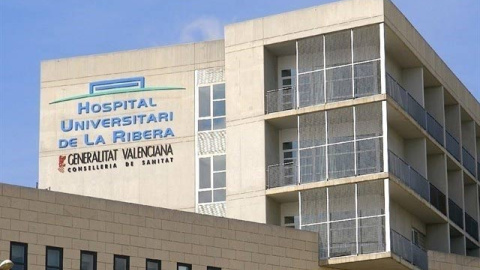 Hospital de Alzira, cuya gestión volverá a ser pública. | EP Hospital de Alzira, cuya gestión volverá a ser pública. | EP