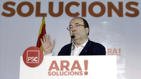 El primer secretario del PSC, Miquel Iceta, durante la inauguración de la jornada de debate sobre los ejes del programa electoral de los socialistas para el 21-D. EFE/ Andreu Dalmau El primer secretario del PSC, Miquel Iceta, durante la inauguración de la jornada de debate sobre los ejes del programa electoral de los socialistas para el 21-D. EFE/ Andreu Dalmau