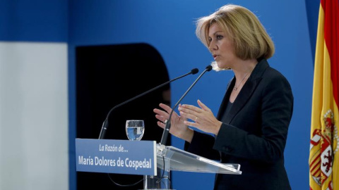 La secretaria general del PP y ministra de Defensa, María Dolores de Cospedal, interviene en los encuentros del diario La Razón, este jueves en Madrid. EFE/JAVIER LIZÓN La secretaria general del PP y ministra de Defensa, María Dolores de Cospedal, interviene en los encuentros del diario La Razón, este jueves en Madrid. EFE/JAVIER LIZÓN