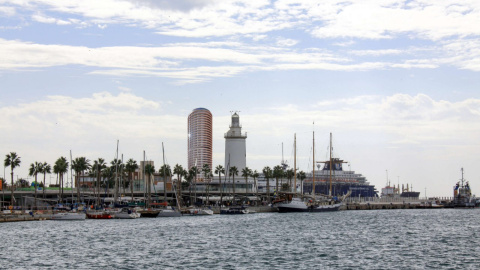 El exceso de turistas ocasiona en la Costa del Sol los mismos problemas que en Barcelona y en Madrid El exceso de turistas ocasiona en la Costa del Sol los mismos problemas que en Barcelona y en Madrid