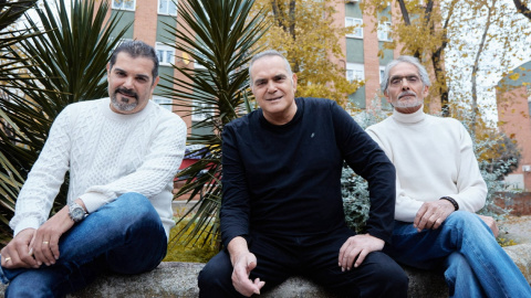 Los Chichos ofrecerán conciertos en varias ciudades españolas en su gira de despedida, que recala este sábado en el WiZink Center de Madrid. Los Chichos ofrecerán conciertos en varias ciudades españolas en su gira de despedida, que recala este sábado en el WiZink Center de Madrid.