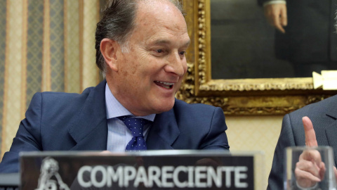 Jesús Sepúlveda, exalcalde de Pozuelo de Alarcón y exmarido de Ana Mato, comparece ante la comisión del Congreso que investiga la supuesta financiación ilegal del PP, una cita a la que la exministra de Sanidad no asistirá hoy por tener una cita méd Jesús Sepúlveda, exalcalde de Pozuelo de Alarcón y exmarido de Ana Mato, comparece ante la comisión del Congreso que investiga la supuesta financiación ilegal del PP, una cita a la que la exministra de Sanidad no asistirá hoy por tener una cita méd