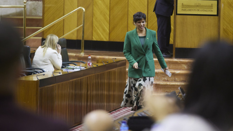 Teresa Rodríguez, tras su última intervención durante la segunda jornada del Pleno del Parlamento andaluz en el Parlamento de Andalucía Teresa Rodríguez, tras su última intervención durante la segunda jornada del Pleno del Parlamento andaluz en el Parlamento de Andalucía