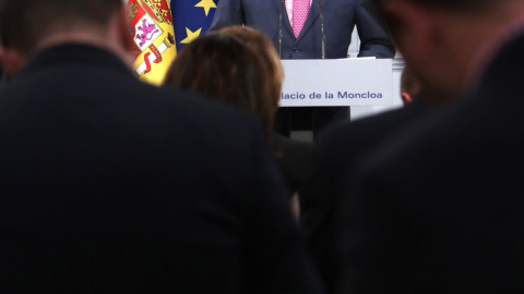 El portavoz del Gobierno, Íñigo Méndez de Vigo, en la rueda de prensa tras la reunión extraordinaria del Consejo de Ministros. EFE/Zipi El portavoz del Gobierno, Íñigo Méndez de Vigo, en la rueda de prensa tras la reunión extraordinaria del Consejo de Ministros. EFE/Zipi
