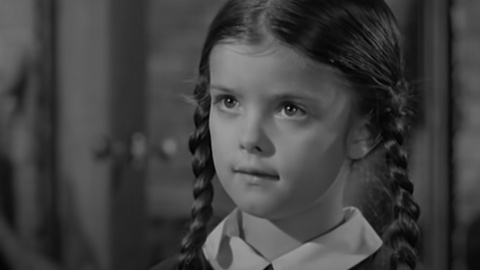 Lisa Loring en uno de los capítulos de la 'Familia Addams' a mediados de los 60 Lisa Loring en uno de los capítulos de la 'Familia Addams' a mediados de los 60