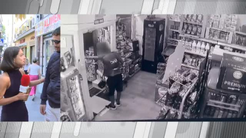 Agresión sexual en directo: detenido por tocar el culo a una reportera de Cuatro Agresión sexual en directo: detenido por tocar el culo a una reportera de Cuatro