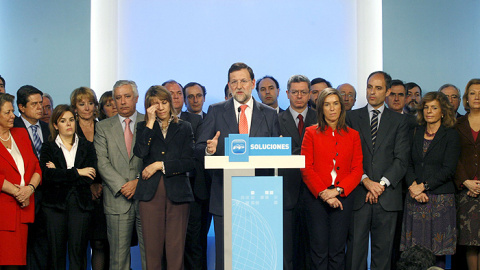 Imagen de la rueda de prensa del líder del PP, Mariano Rajoy, el 11 de febrero de 2009, rodeado de la plana mayor del partido entonces, cuando arrancó de la investigación del caso Gürtel. EFE/Víctor Lerena Imagen de la rueda de prensa del líder del PP, Mariano Rajoy, el 11 de febrero de 2009, rodeado de la plana mayor del partido entonces, cuando arrancó de la investigación del caso Gürtel. EFE/Víctor Lerena