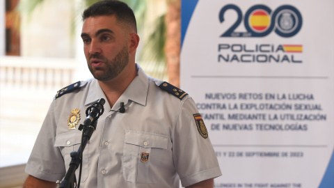 El Jefe del Grupo de Protección al Menor de la Unidad Central de Ciberdelincuencia, Javier Izquierdo, en la rueda de prensa sobre el caso de Almendralejo, en Málaga, a 20 de septiembre de 2023. El Jefe del Grupo de Protección al Menor de la Unidad Central de Ciberdelincuencia, Javier Izquierdo, en la rueda de prensa sobre el caso de Almendralejo, en Málaga, a 20 de septiembre de 2023.