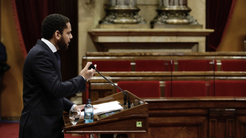 Pla obert del líder de Vox al Parlament, Ignacio Garriga, durant el ple d'investidura al Parlament. Imatge del 21 de maig del 2021 Pla obert del líder de Vox al Parlament, Ignacio Garriga, durant el ple d'investidura al Parlament. Imatge del 21 de maig del 2021