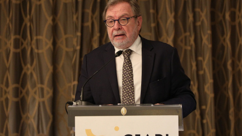 Juan Luis Cebrián, en el ciclo 'Encuentro Ciclo de Políticas Económicas' (Archivo) Juan Luis Cebrián, en el ciclo 'Encuentro Ciclo de Políticas Económicas' (Archivo)